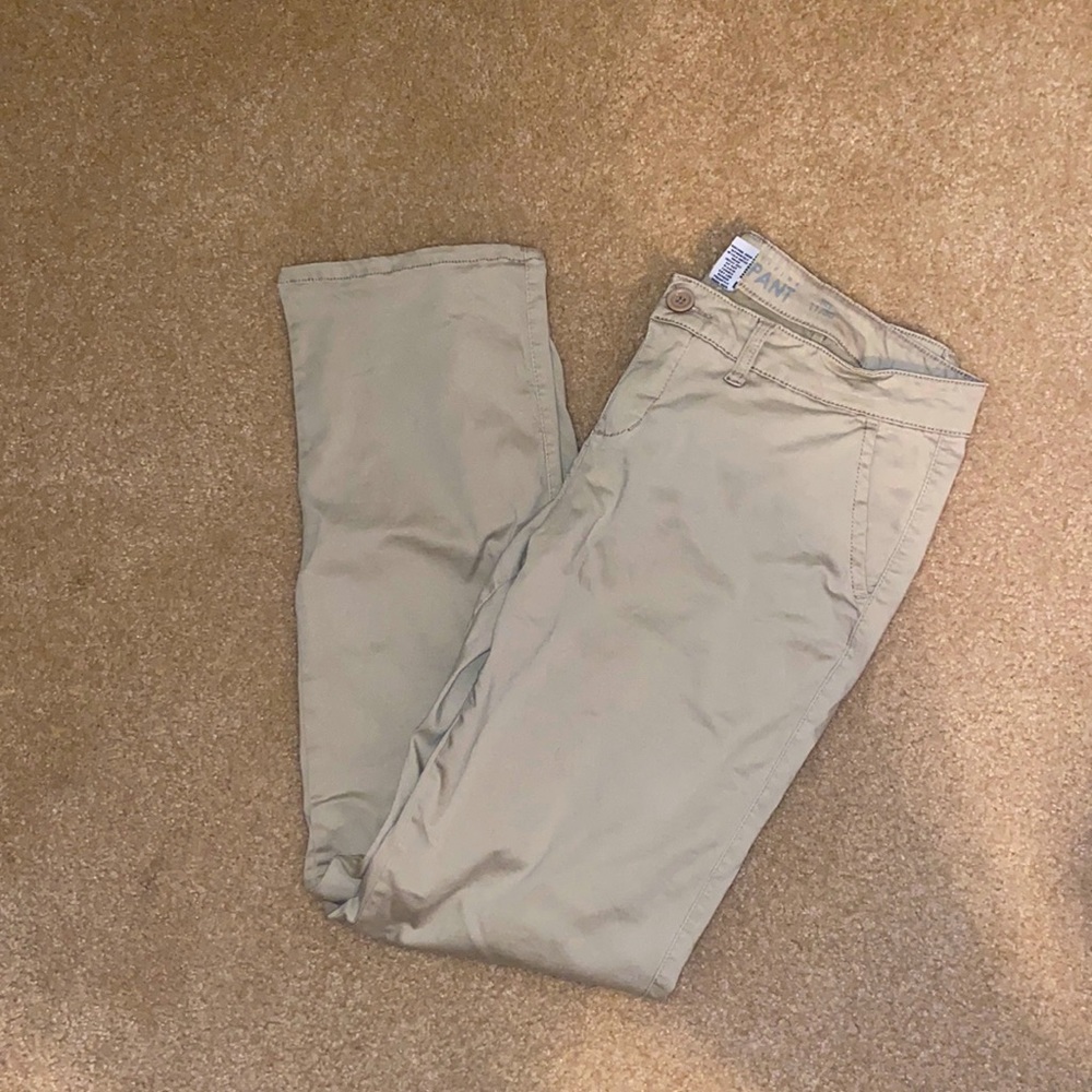 Women’s khaki pants